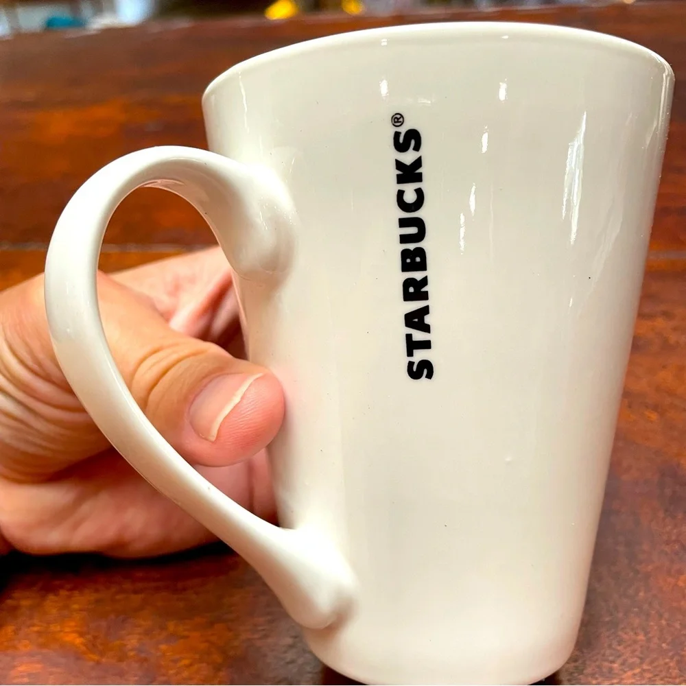 Starbucks opening by flaws